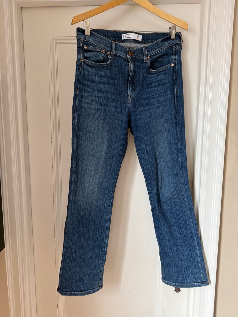 AYR The Pop Straight-Leg Jeans in 31L